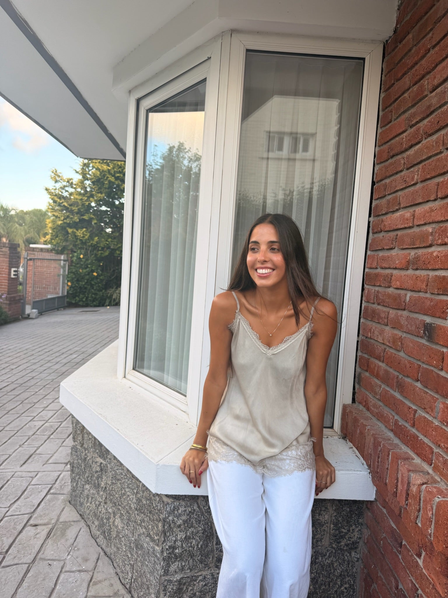 Musculosa Sombra Beige