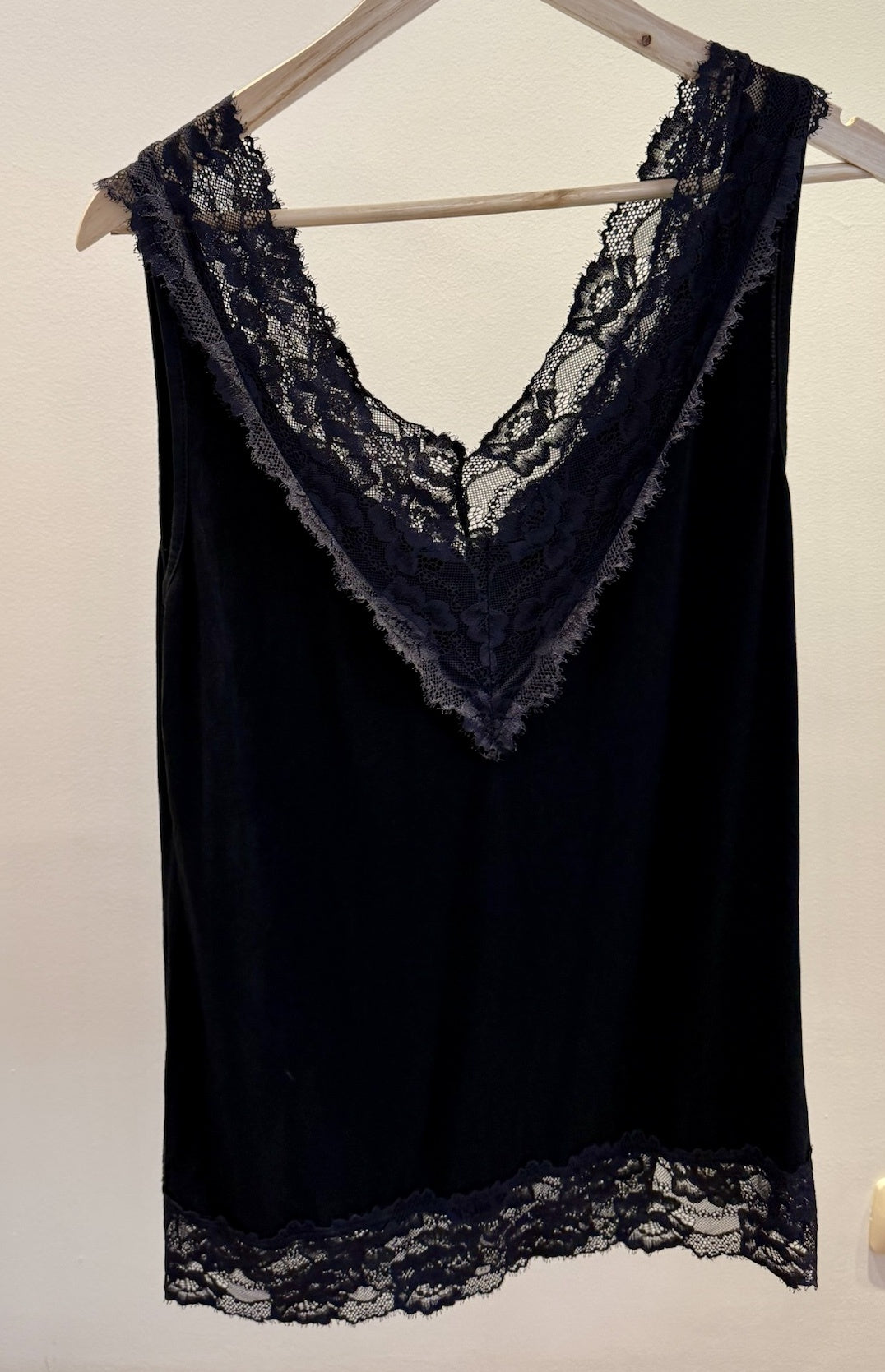 Musculosa Vega Negra